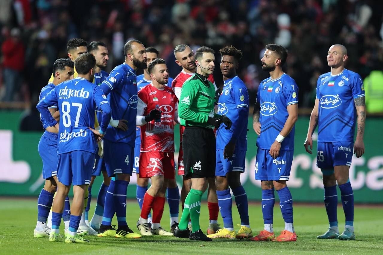 وزیر ورزش تعیین کرد؛ برگزاری دربی در مشهد یا شیراز وزیر ورزش تعیین کرد؛ برگزاری دربی در مشهد یا شیراز